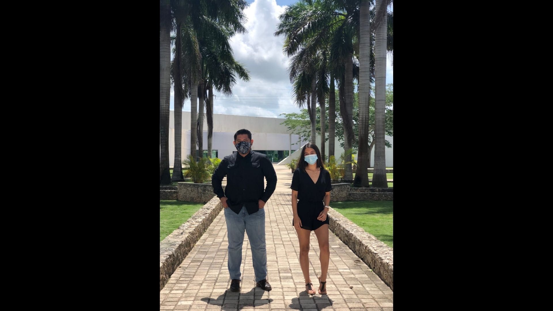 En pasarela, prendas creadas por estudiantes de Diseño de Modas